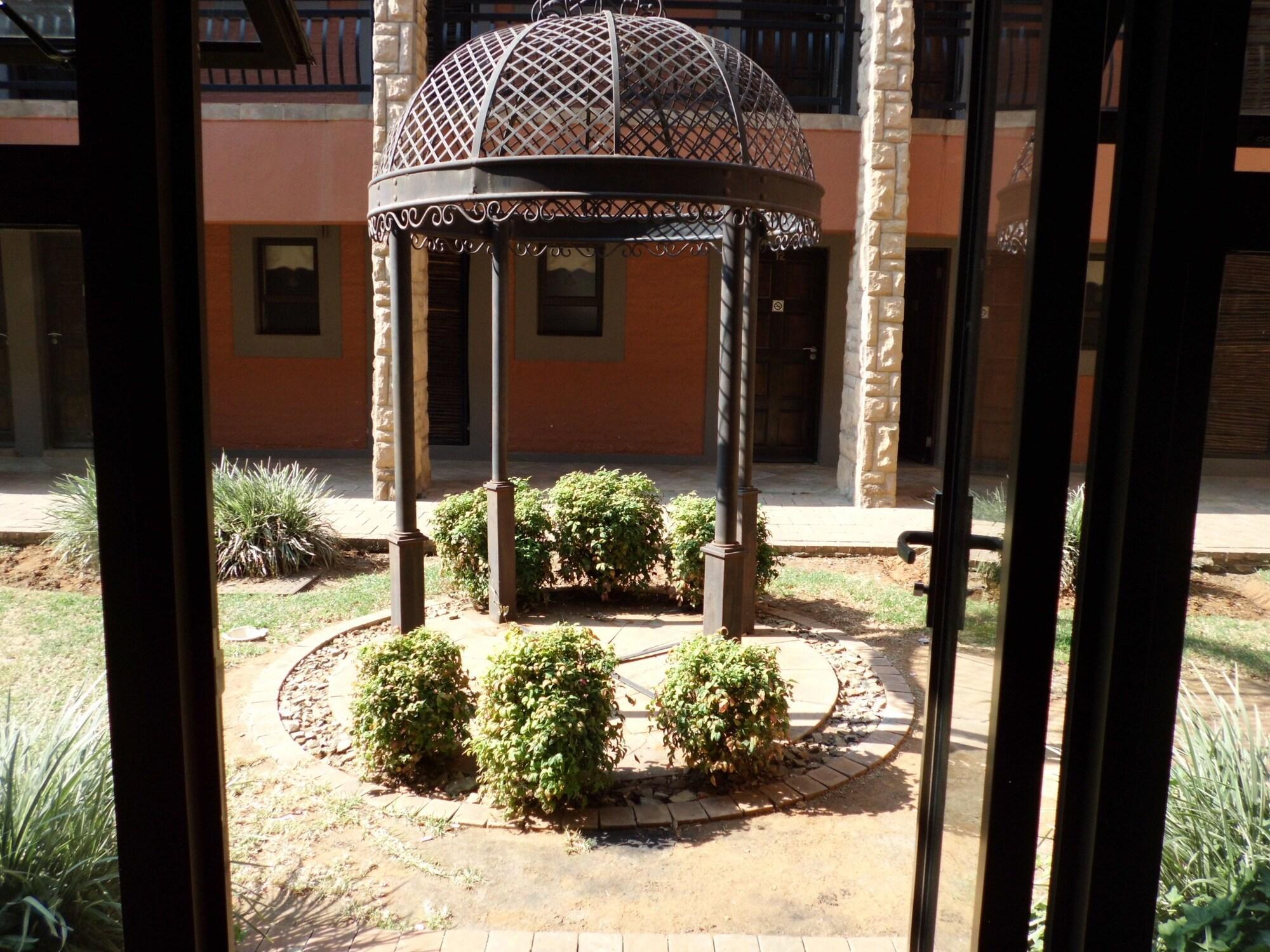 Bains Lodge Bloemfontein Exterior foto