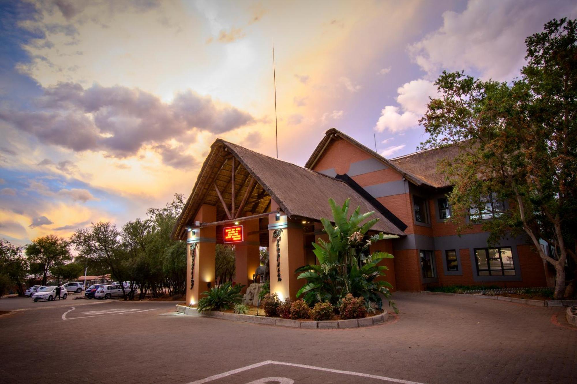 Bains Lodge Bloemfontein Exterior foto