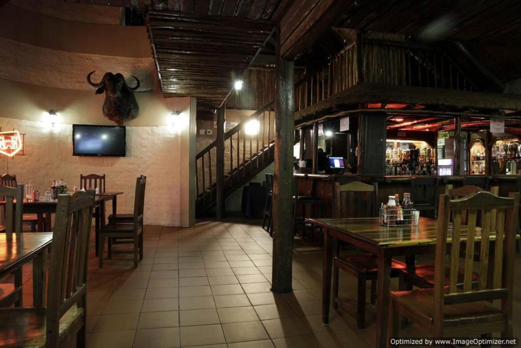 Bains Lodge Bloemfontein Exterior foto