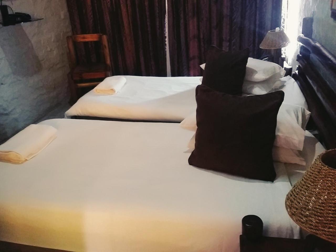 Bains Lodge Bloemfontein Exterior foto