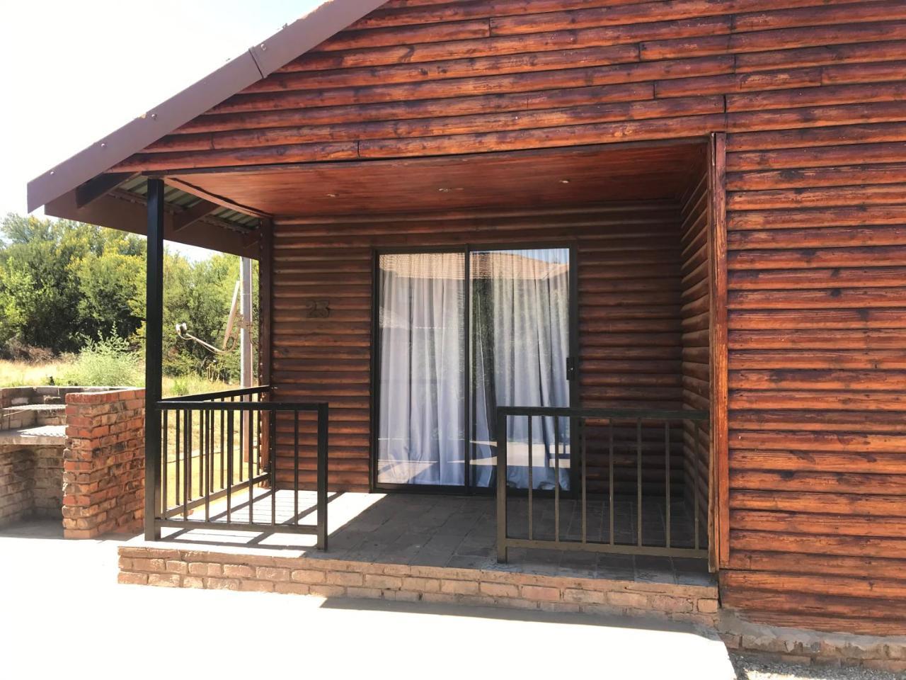 Bains Lodge Bloemfontein Exterior foto