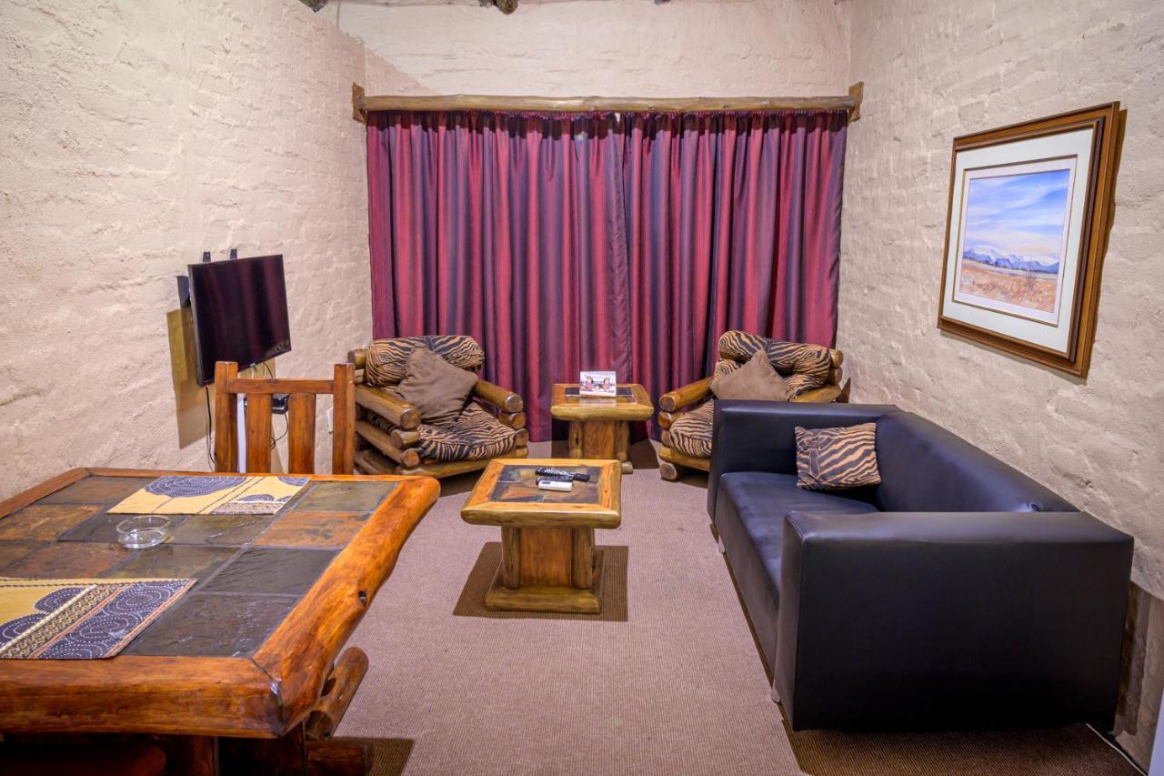 Bains Lodge Bloemfontein Exterior foto